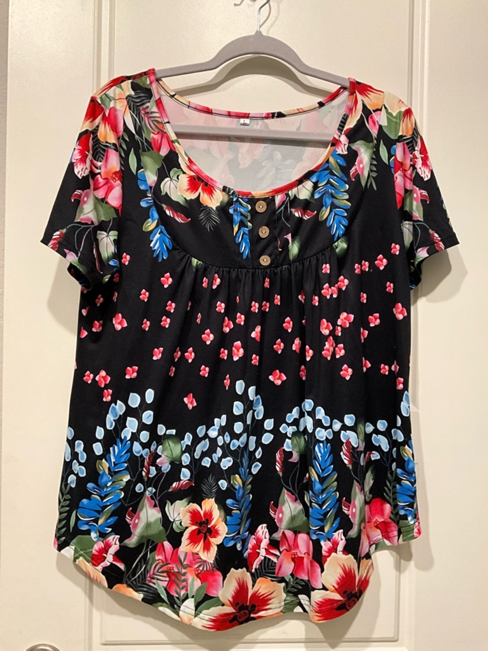 Women's Floral Scoop Neck Top - Black with Multicolor Floral Print